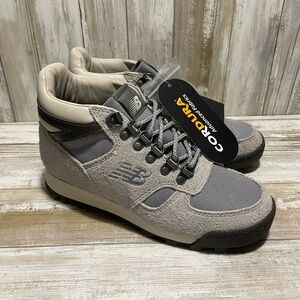 New Balance Womens Rainier Hiking Boots Goretex Vibram Outdoors Size 6.5 D